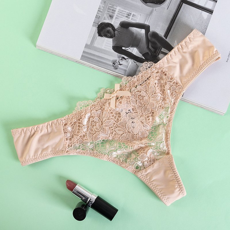 Tanga bej de dama cu dantela - Lenjerie intima