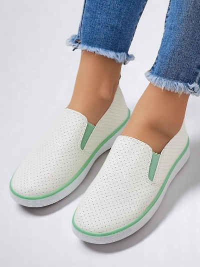 Pantofii slip-on perforați Royalfashion pentru femei Kassias