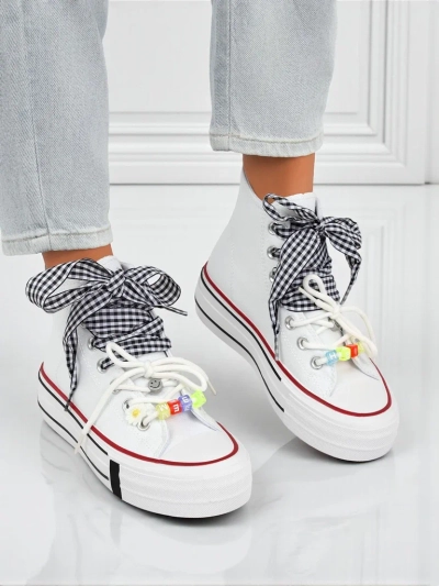 Adidași de damă Callista Bianca – flat alb la modă cu mărgele decorative
