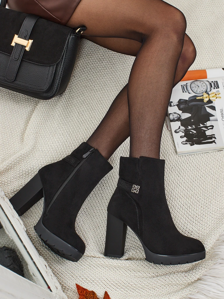 Botine de damă eco piele întoarsă cu toc gros Zavrina