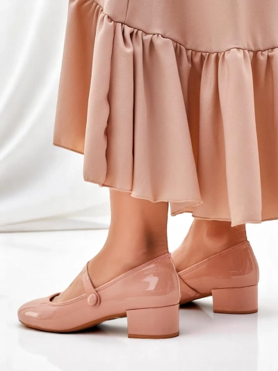 Royalfashion Aurat log ke chappal thoda heel ke saat Omagga