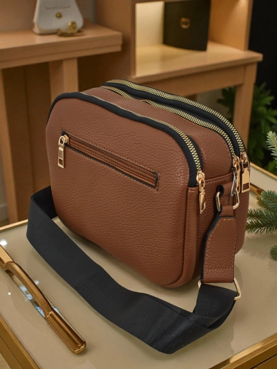 Geantă mică de damă matlasată din piele ecologică Corinne