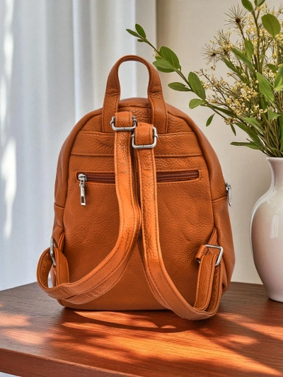 Elegantne naiste seljakott Calista Camel öko-nahast Królewska Moda