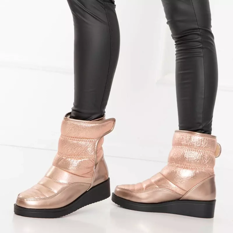 OUTLET Cizme stralucitoare roz deschis a'la cizme de zapada pentru femei Jomino - Incaltaminte