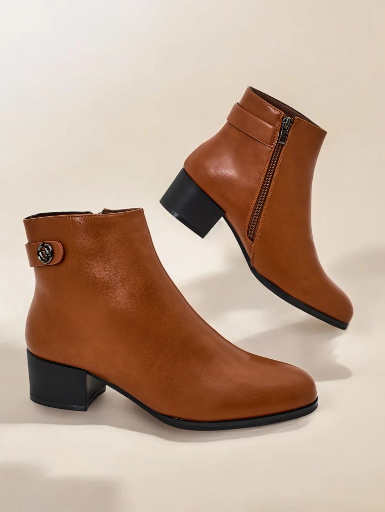 Ghete Letitto pentru femei de la Royalfashion