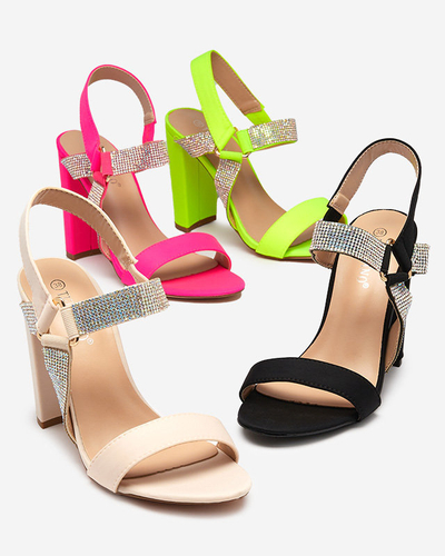Sandale de damă roz neon pe postul Xiobi. Încălţăminte