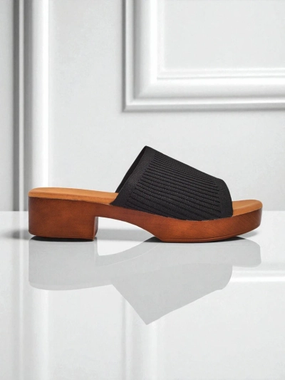 Royalfashion Damskie klapki na niskim obcasie Ribbed Grace