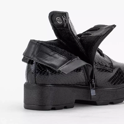 OUTLET Cizme negre pentru copii cu relief si legare Alamai - Incaltaminte