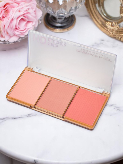 Paletă cu 3 nuanțe de fard de obraz mat pentru obraji în culoarea Terracotta Rose