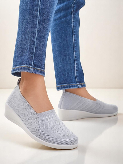 Mocasini Royalfashion pentru femei pe o talpă joasă Epoles