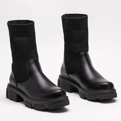 Botine de dama negre ajurate de la Roibu - Pantofi