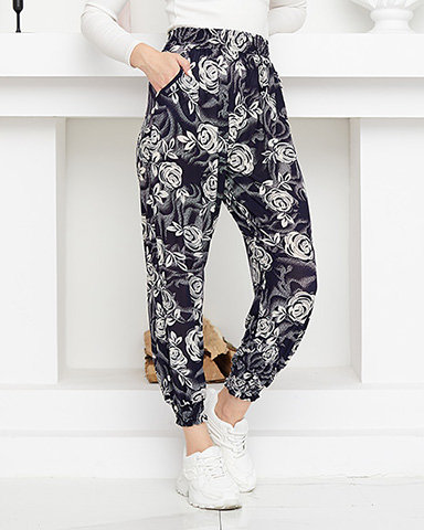 Pantaloni de damă PLUS SIZE, cu model bleumarin și alb - Îmbrăcăminte