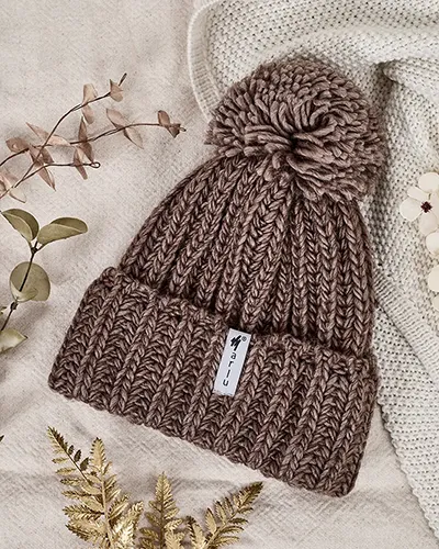 Royalfashion Fes tricotat pentru femei cu pompon