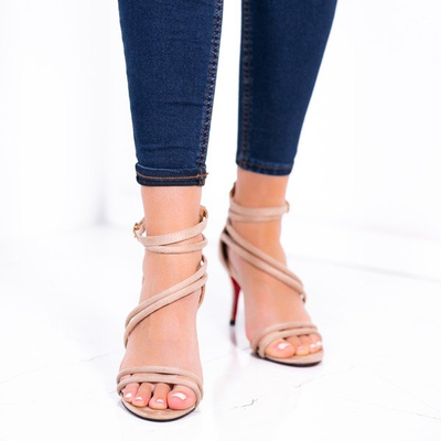 Beżowe sandały na niskiej szpilce Joleen - Obuwie