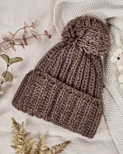 Royalfashion Fes tricotat pentru femei cu pompon