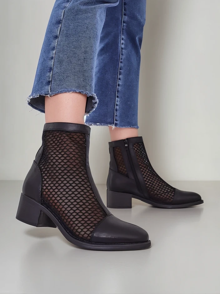 Royalfashion Cizme de gleznă cu toc jos perforate pentru femei Rowices