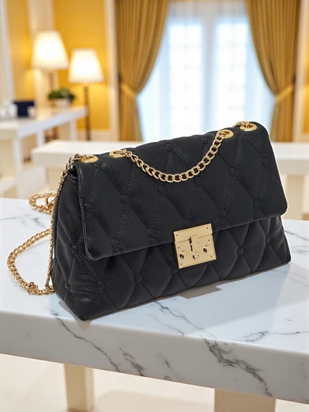 Geantă mică matlasată din piele ecologică Frost Ember