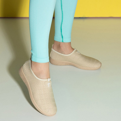 Adidași alunecați de culoare bej pentru femei Smegin - încălțăminte