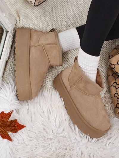 Botine scurte de damă tip snowboots Vessia