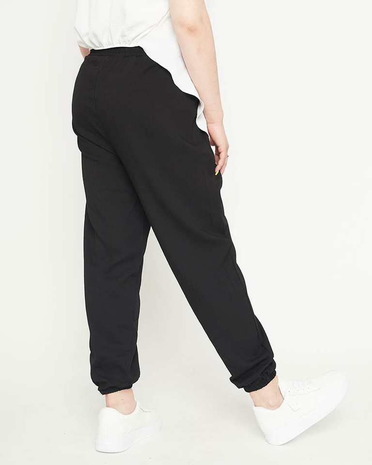 Pantaloni de dama din stofa neagra - Imbracaminte