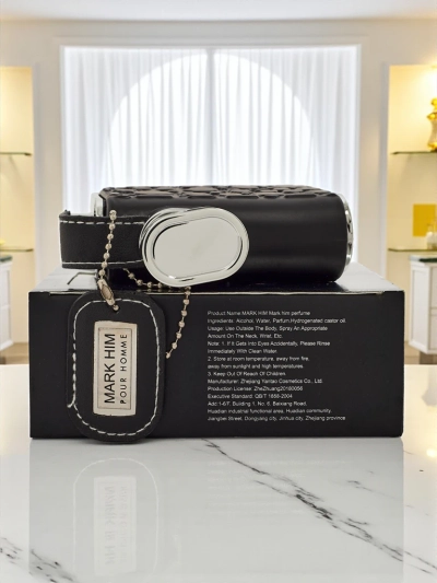 Markuvio - Parfum pentru Bărbați într-un Ambalaj Elegant