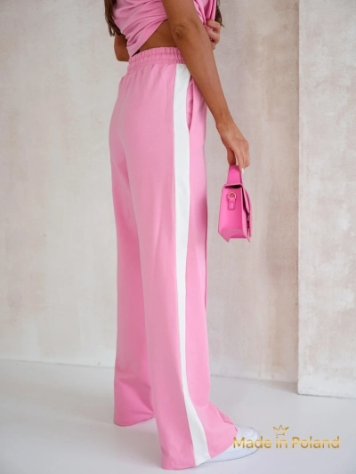 Aurora Rosa – Compleu de trening roz din bumbac cu pantaloni largi