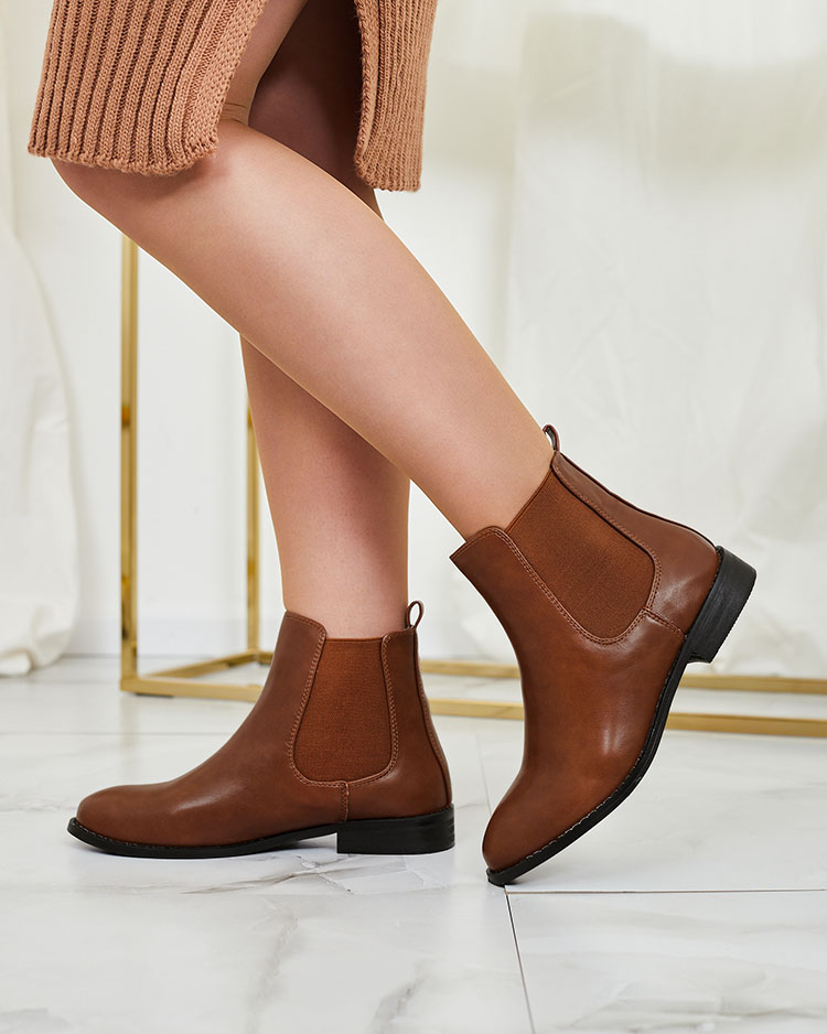 Royalfashion Cizme negre pentru femei a'la sztyblety cu ornamente Ederte