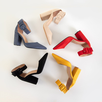 Pompele roșii pentru femei Adiess - Pantofi