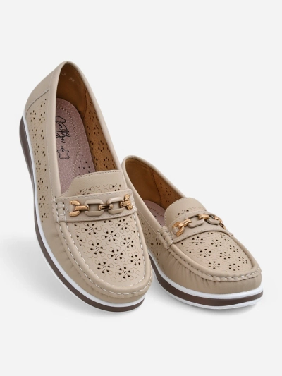 Mocasi din piele perforată Royalfashion pentru femei Cerro