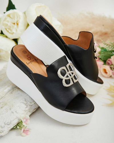 Royalfashion Sailme Flip-flops pentru femei pe o piele de pisică