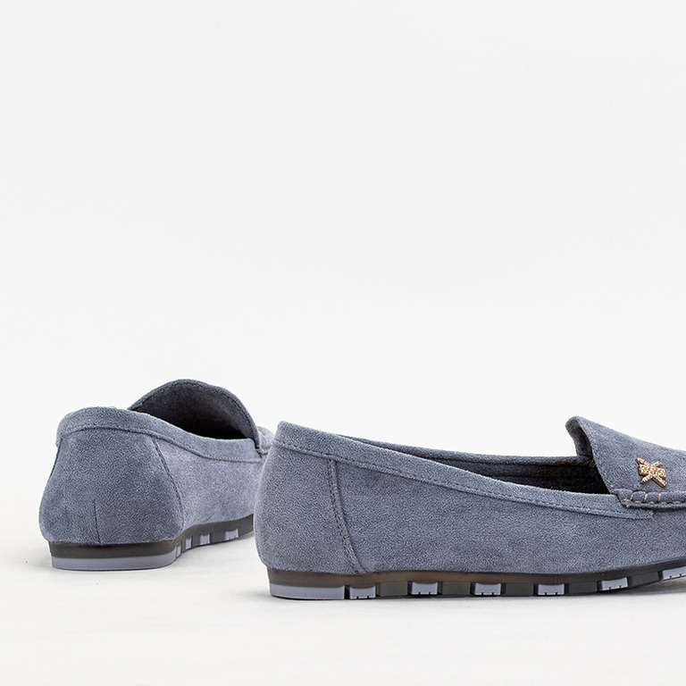 Mocasini de dama albastru deschis cu un accesoriu Skuizo auriu - Incaltaminte