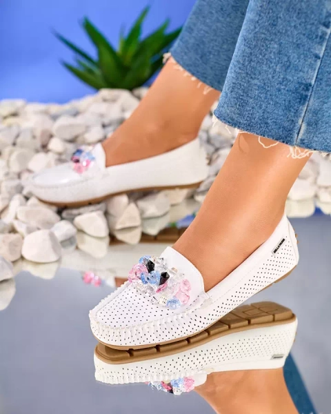 Royalfashion Mocasini albi de damă, ajurați, cu cristale decorative Cizzas