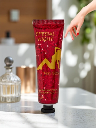 Spesial Night Venus Very Sexy – cremă de mâini parfumată, mătăsoasă, 30g