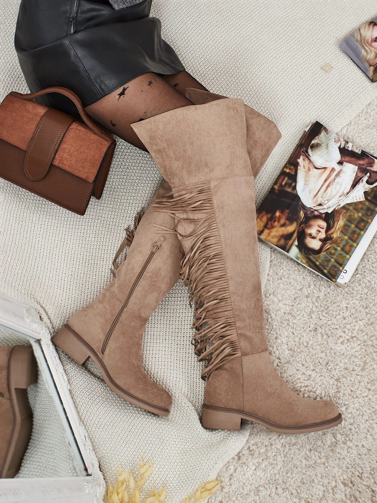 Cizme de damă peste genunchi din piele întoarsă ecologică cu franjuri Ostrelia