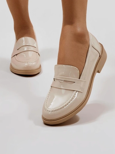 Royalfashion Mocasini din piele lacuită pentru femei Aylay