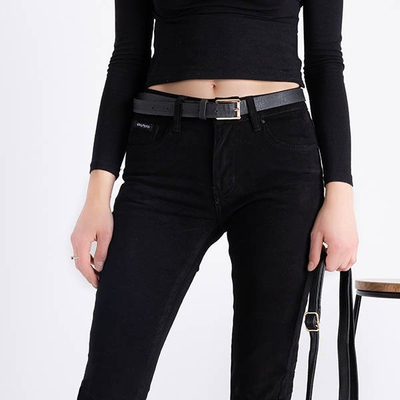 Pantaloni de femei negri cu curea - Îmbrăcăminte