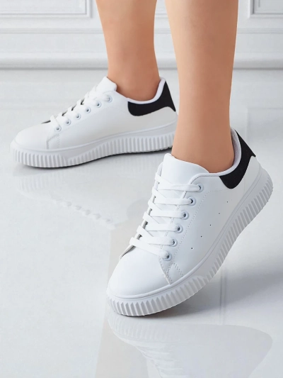 Damskie sneakersy Callista na platformie ze skóry ekologicznej białe-czarne