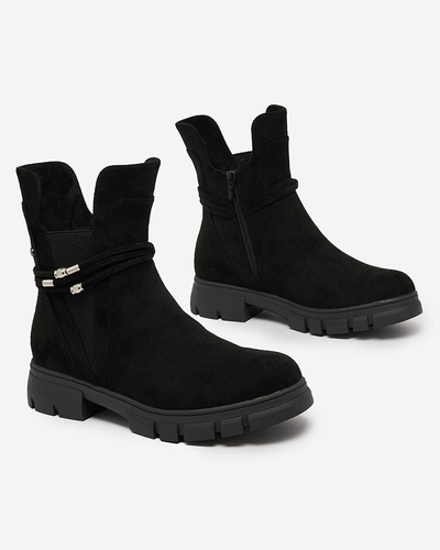 Royalfashion Cizme de damă negre cu curea decorativă Dafflo