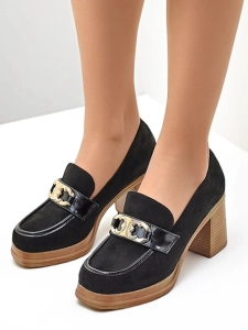 negru