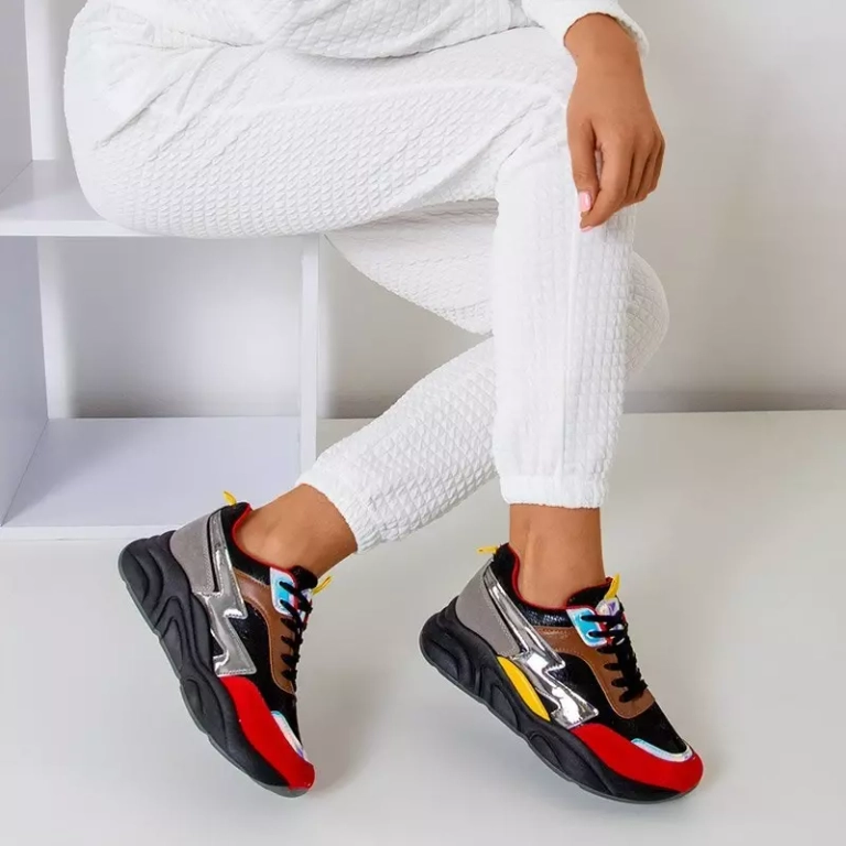 OUTLET Încălțăminte sport dama neagră cu inserții colorate Masze - Încălțăminte
