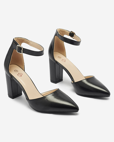 Pantofi de damă pe post de pantofi de culoare neagră- Încălțăminte