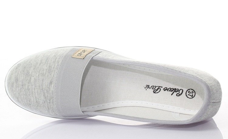 Szare trampki na koturnie - Obuwie