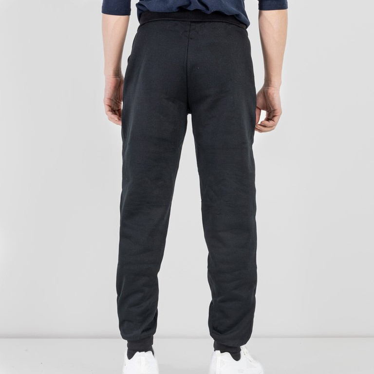 Treninguri izolate negre pentru bărbați - Îmbrăcăminte