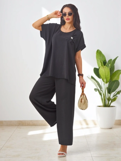 Royalfashion Set pentru femei cu mâneci scurte, floare decorativă și pantaloni largi