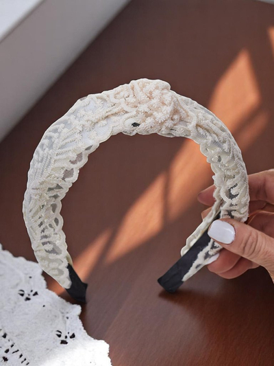 Royalfashion Coroniță din dantelă Koralia