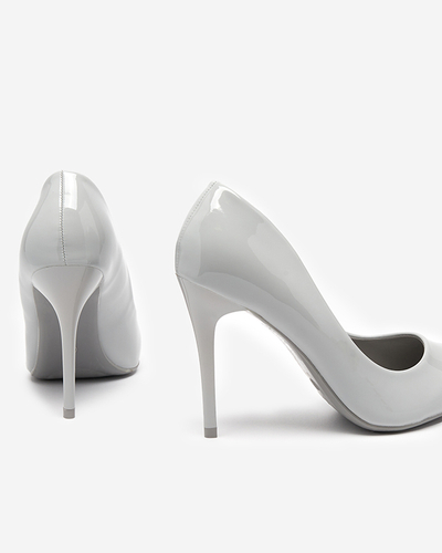 Pompe lăcuite de damă gri pe toc înalt Merier - Îmbrăcăminte