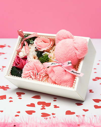 Royalfashion Flowerbox Flori într-o cutie cu un ursuleț de pluș