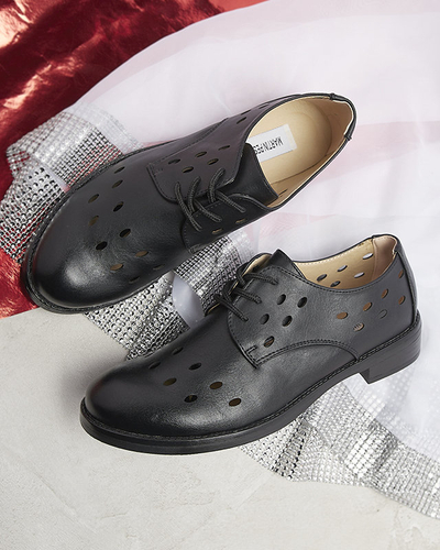 Pantofi de damă cu șiret din piele ecologică traforată, de culoare neagră Selofso- Footwear