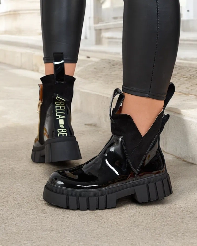 Royalfashion Cizme izolate din piele întoarsă pentru femei negre Eratra