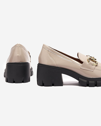 Mocasini lăcuiți de damă maro deschis cu ornament Neriea - Încălțăminte